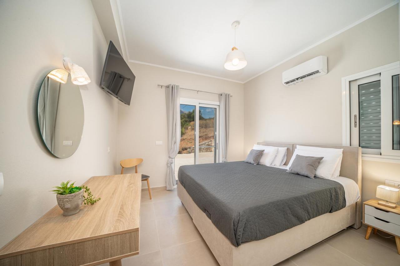 איה אפימיה Maritina'S Apartments Amazing Sea View מראה חיצוני תמונה